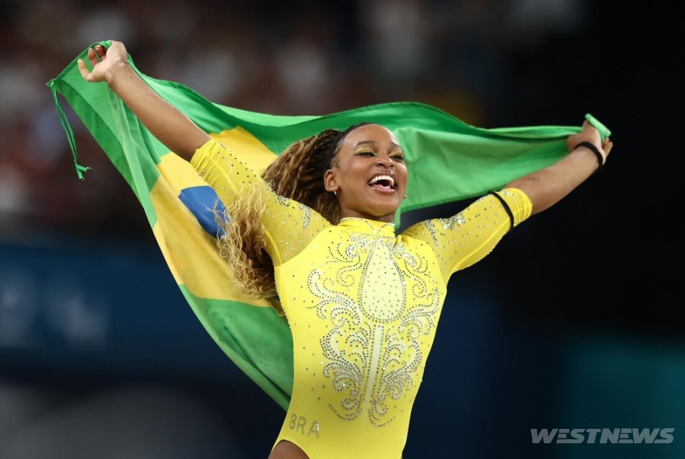 É OURO! Rebeca Andrade conquista o primeiro lugar no solo nas Olimpíadas de Paris