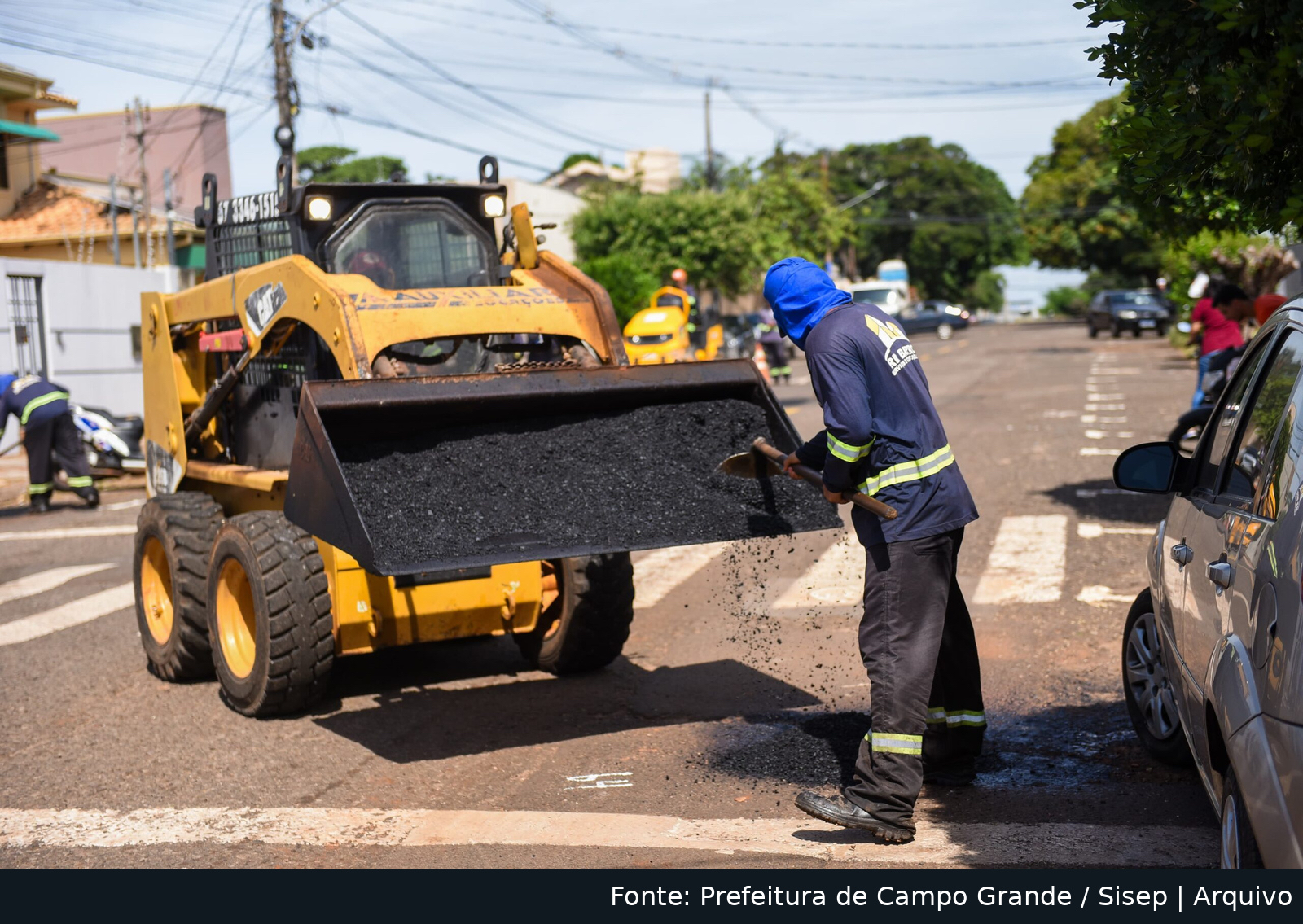 Mutirão prevê 150 toneladas de asfalto para recuperar ruas em cinco regiões da Capital